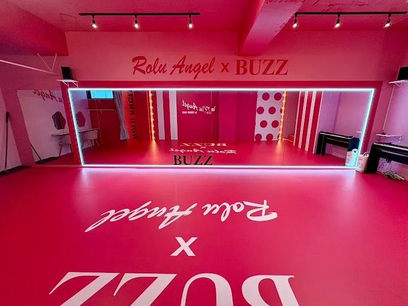 BUZZ赤坂 - メイン