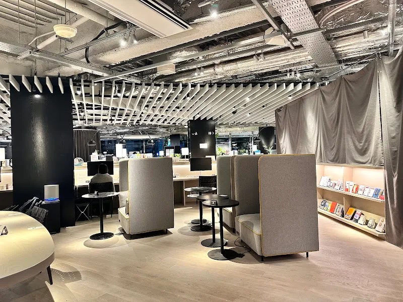 六本木 蔦屋書店 SHARE LOUNGE - メイン