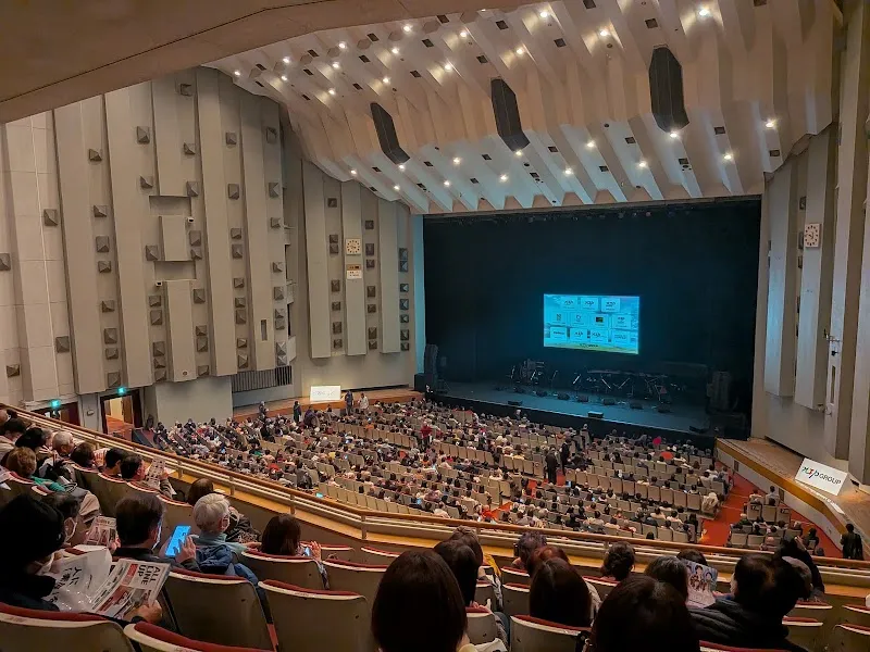 フォレストホール - メイン
