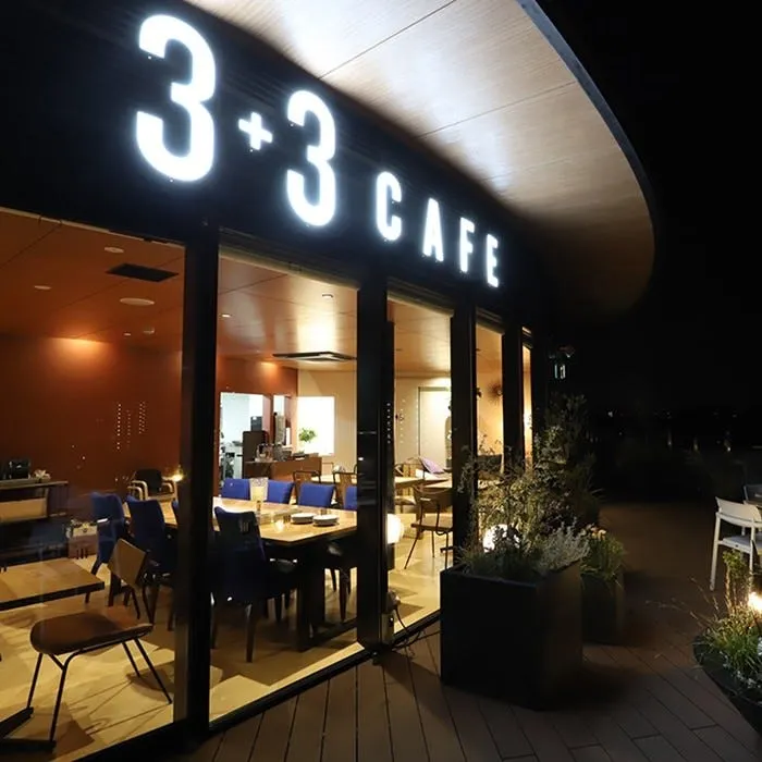 3+3CAFE - メイン
