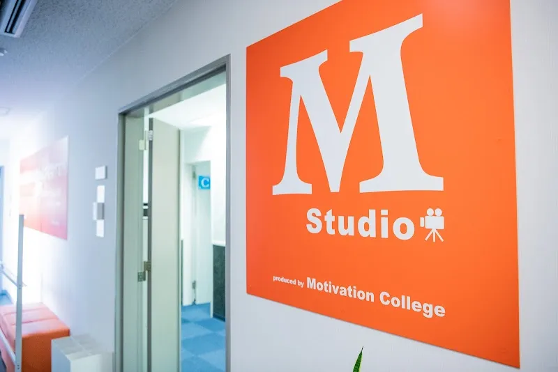 M studio - メイン