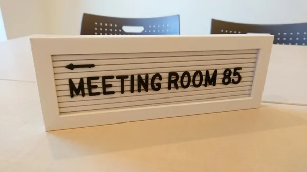 MEETING ROOM 85 - メイン