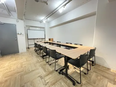新大阪レンタルスペースCota(貸会議室)