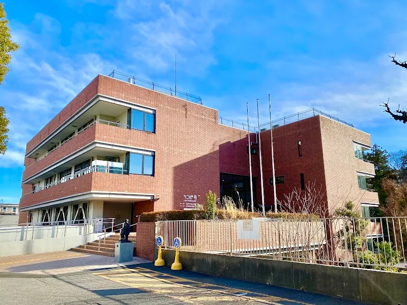 柏市 中央公民館 - メイン