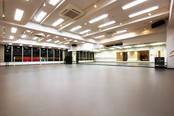 ノアスタジオ 新宿１号店 - メイン