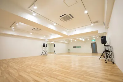 FLY RENTAL STUDIO(寺町店/フライレンタルスタジオ)