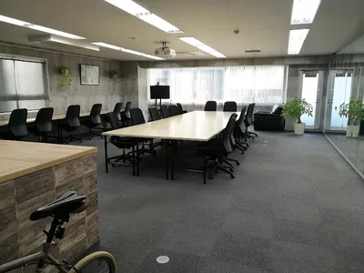 多目的会議室 レンタルスペースdemokura