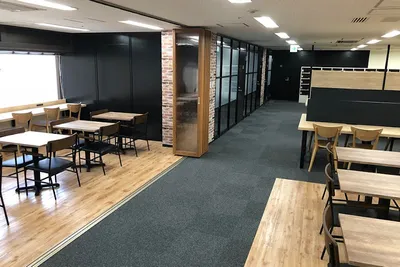 Venture Desk Ginza6